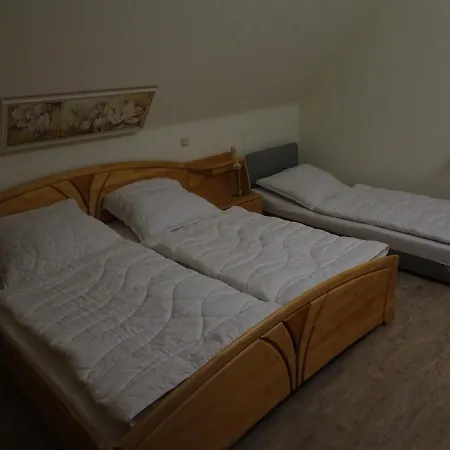 Helle Moderne 52 Qm Mit Balkon *